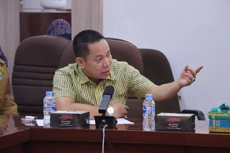 ketua DPRD siak Indra gunawan