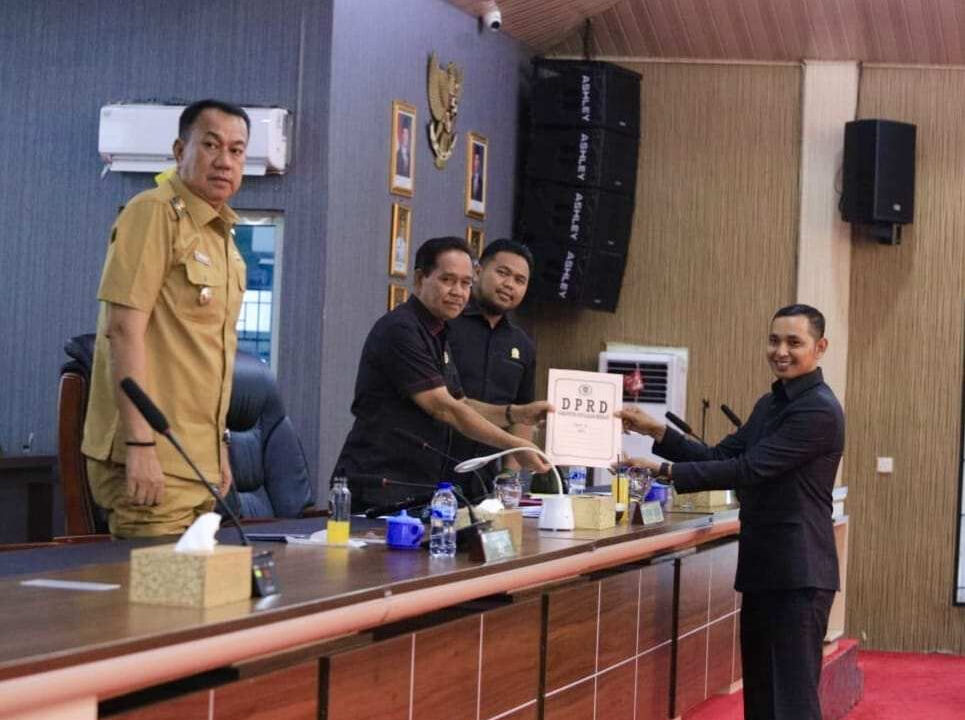 Paripurna DPRD Kepulauan Meranti Soroti Kesenjangan Data LKPJ Bupati 2025 dengan Kondisi Lapangan
